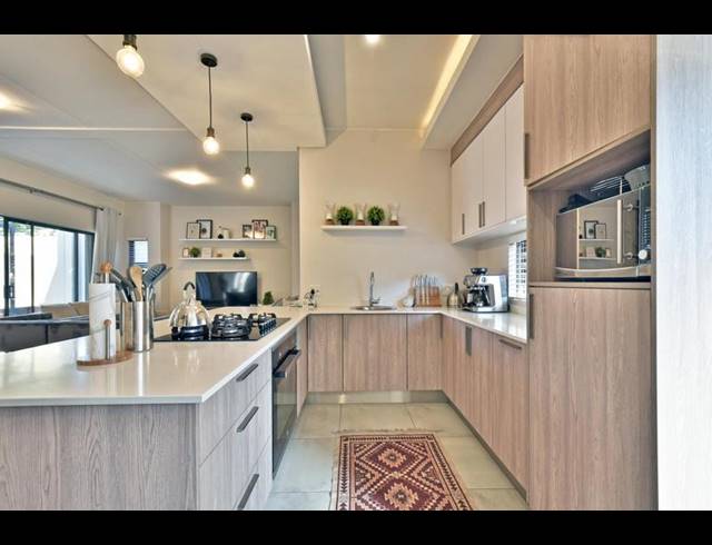 4 BEDROOM HOUSE FOR SALE IN FERNDALE